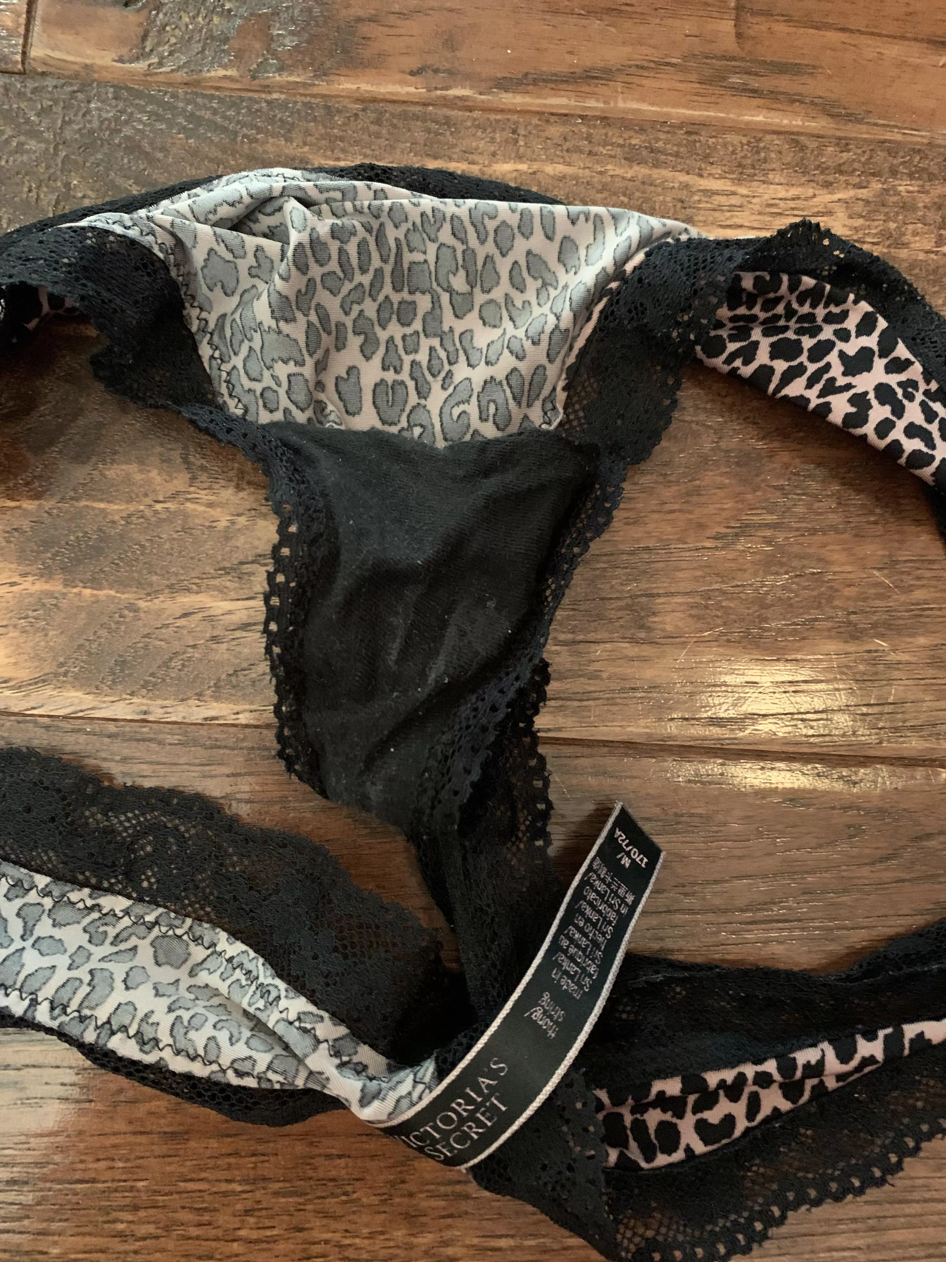 Hubby goes to work and I just get sooo horny… F30 Milf Hubby goes to work and I just get sooo horny… F30 Milf