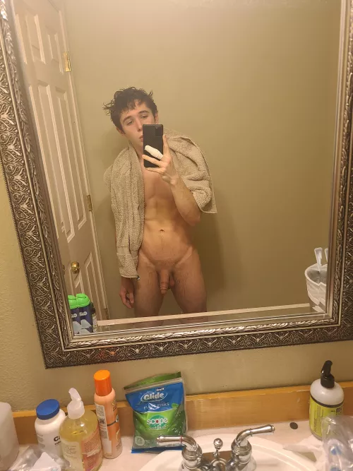 I always get so horny after I shower 😅