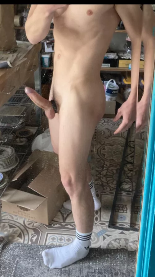 I am a proud Gay Penis Bator. I love penis and men. Who wants to stare at me while I jerk off? 🍆💦🎥 📸