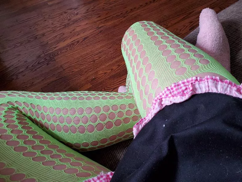 I am a sissy to the core. Meaning service no matter who and or what the need or want. It's a sissy's duty to please and serve I am a sissy to the core. Meaning service no matter who and or what the need or want. It's a sissy's duty to please and serve