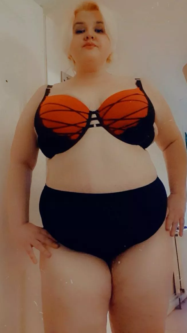 I am Joanna, Scottish Pin♤p BBW Come enjoy 1000+ Pins&Vids of my homemade P0rn. KinkLover and Queen of Masturbation 45% OFF