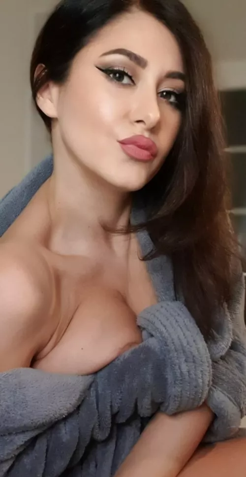 I am ready to have some fun! 😈💜 [CAM] [SEXT]