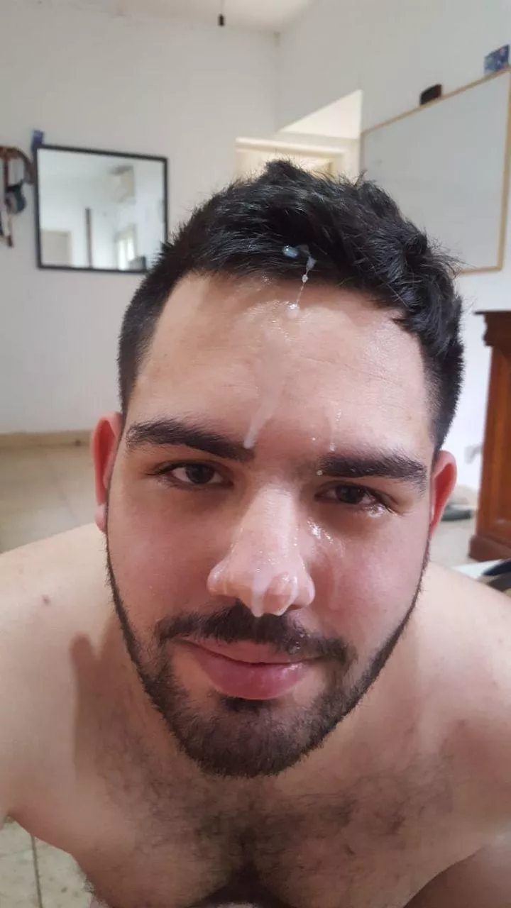 I am the new cumslut of the sub