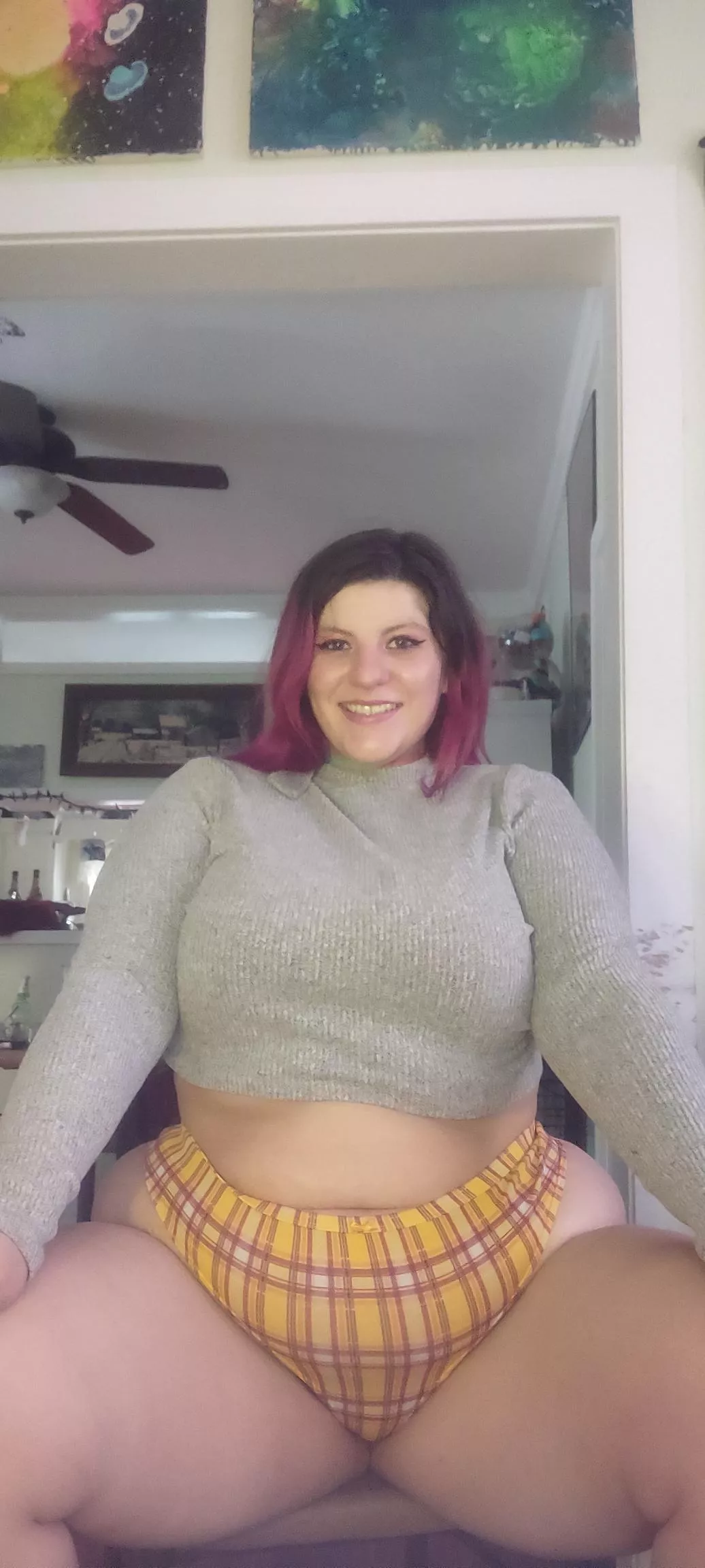 I bet you wish I was your gf. 😁🖤