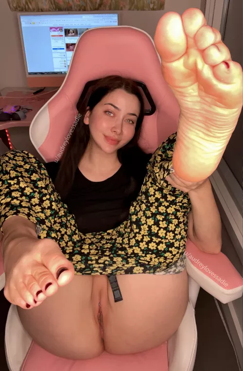 I bought some new pants but I think they look better off...