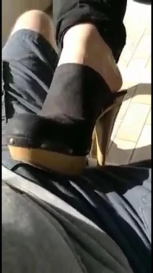 I Can Control Any 20 Year Old When I Have My Mature Feet On Them