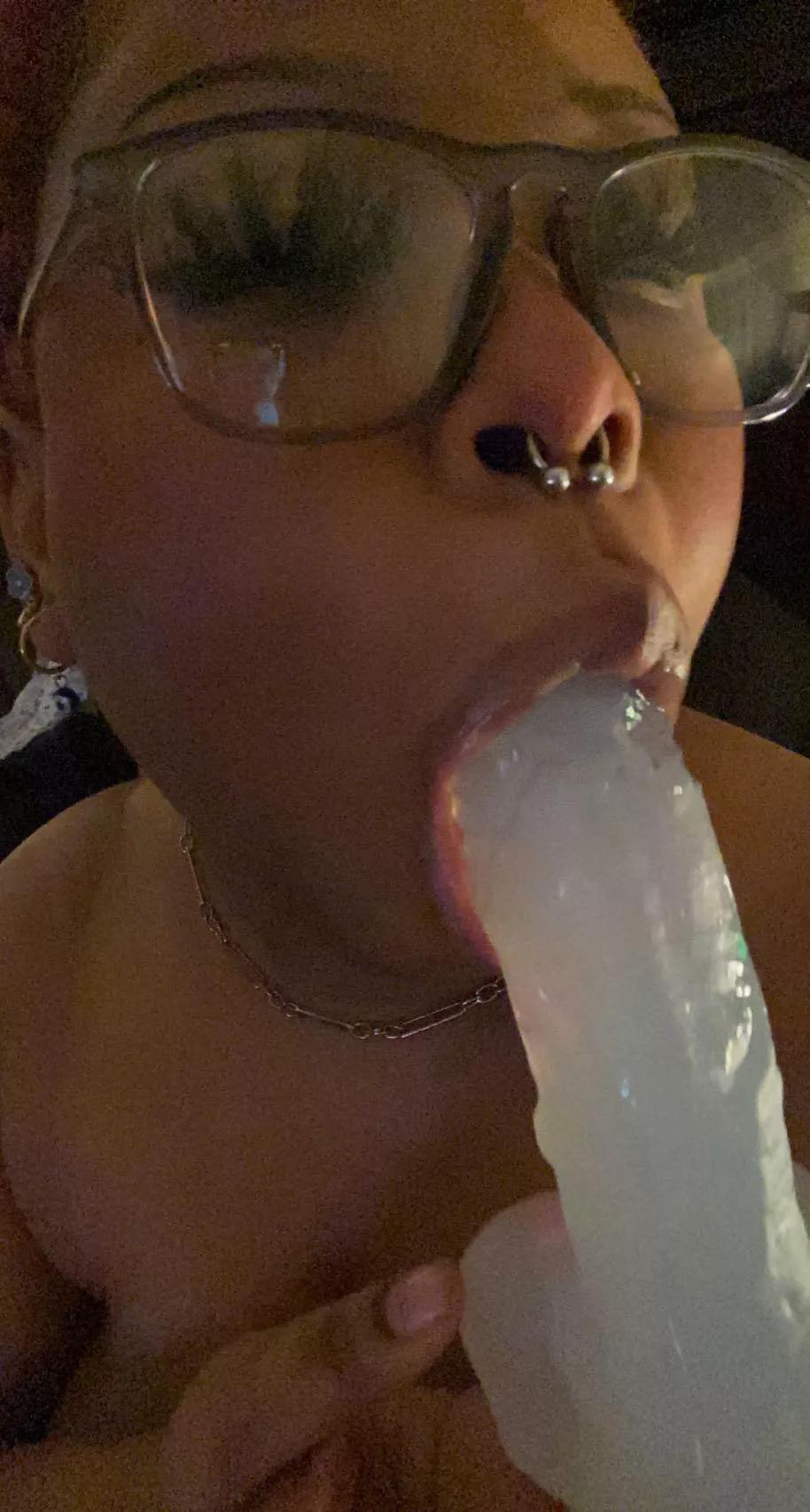 i cant fit it inside me so i play with it in my mouth