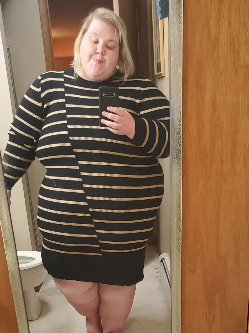 I can't get over how much I love this dress