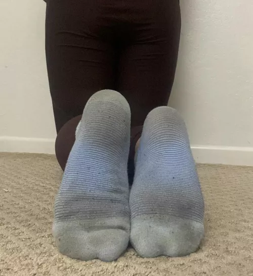 I can’t keep my socks clean🤭