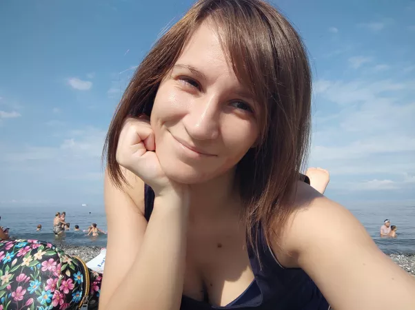 I can’t stand while others are working ... I’ll go and lie down.😂🤭