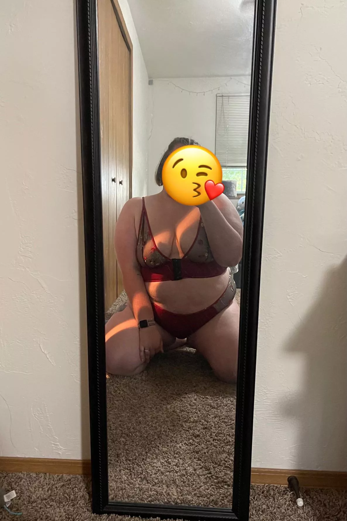 i chopped all my hair off and now i don’t feel as sexy 🥺