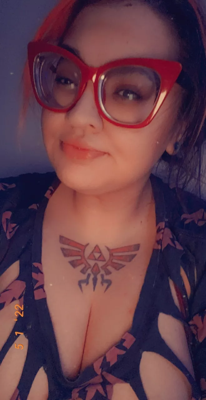 I couldn't fall asleep so put my favorite thing on to keep me company.. Hamilton 🤣😍🎶