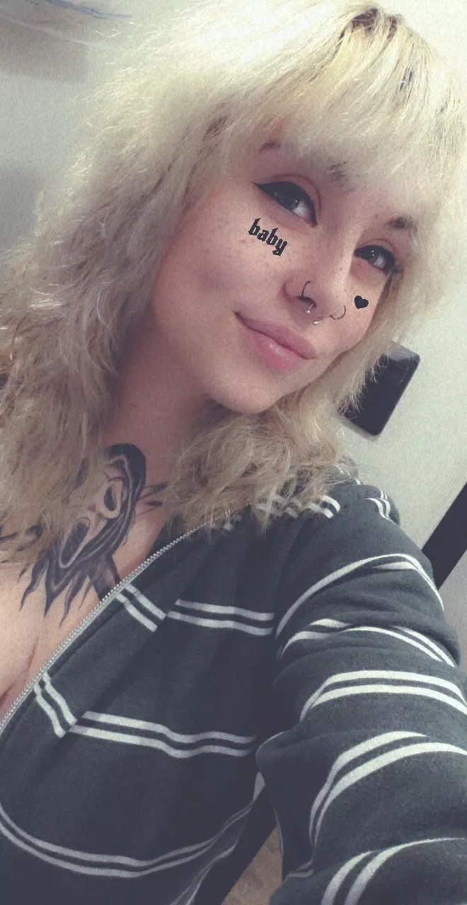 I CUT MY HAIR! Should I color it brown or keep it like this?