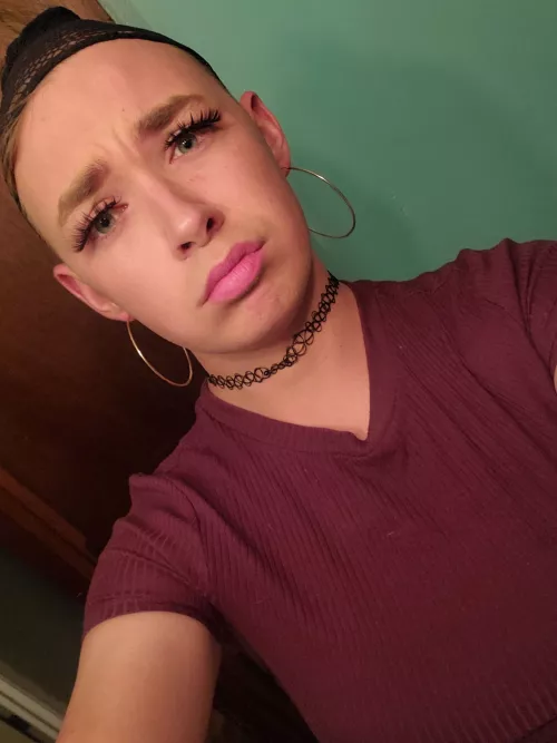 I definitely look like that girl from high-school that only fucked black guys π