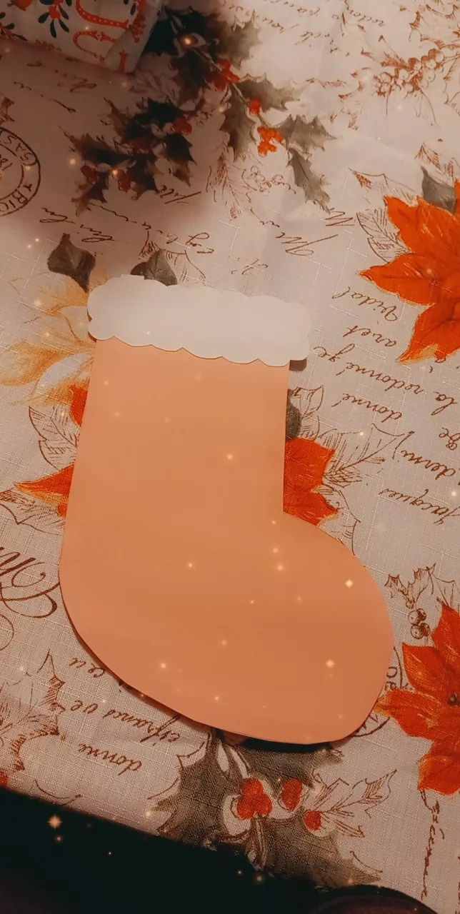 I didn't have a boot for Christmas 😔 So I made one! #craftyprincess #SantaHasToGiveMePresentsNow #WishIHadGlitter