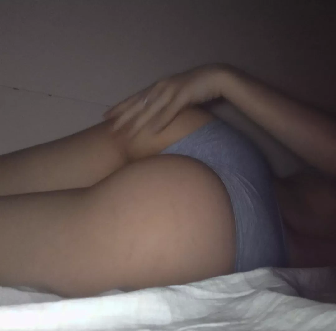 I don’t know if fat asses are appreciated here but I’m trying my luck 🥰