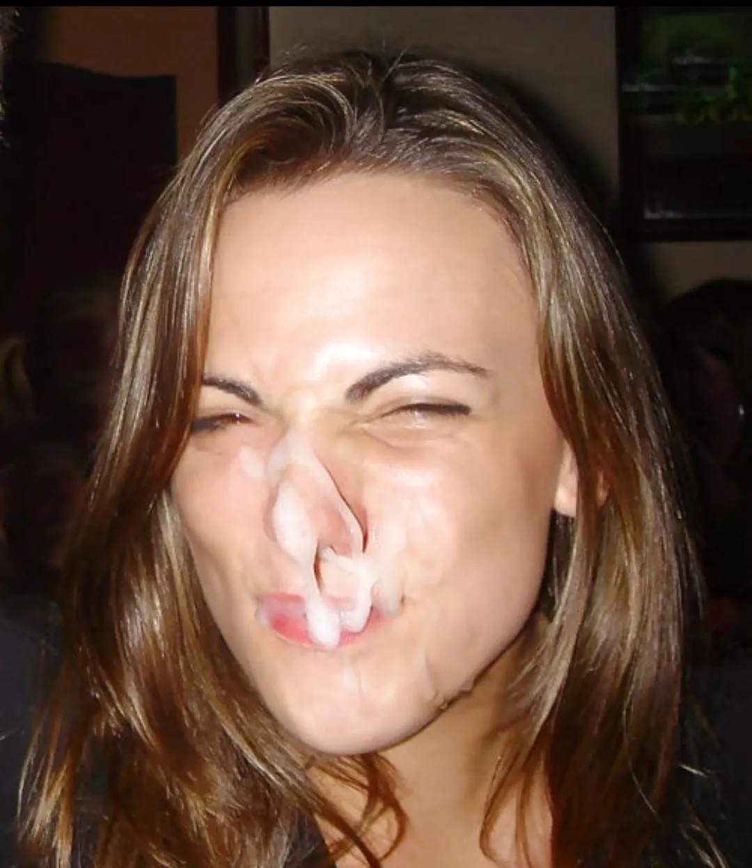 I dont know if she hate or love it, she looks to perfekt to say that