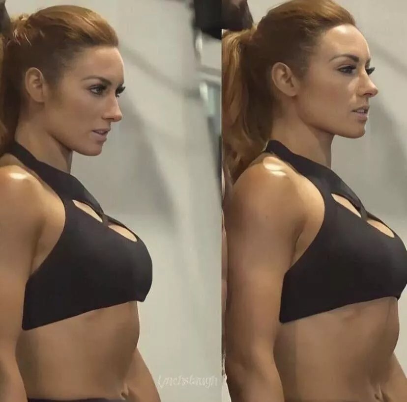 I don’t like her being a heel but I’d still let her do whatever she wants to me!! 😈. You know you would too 😉💦