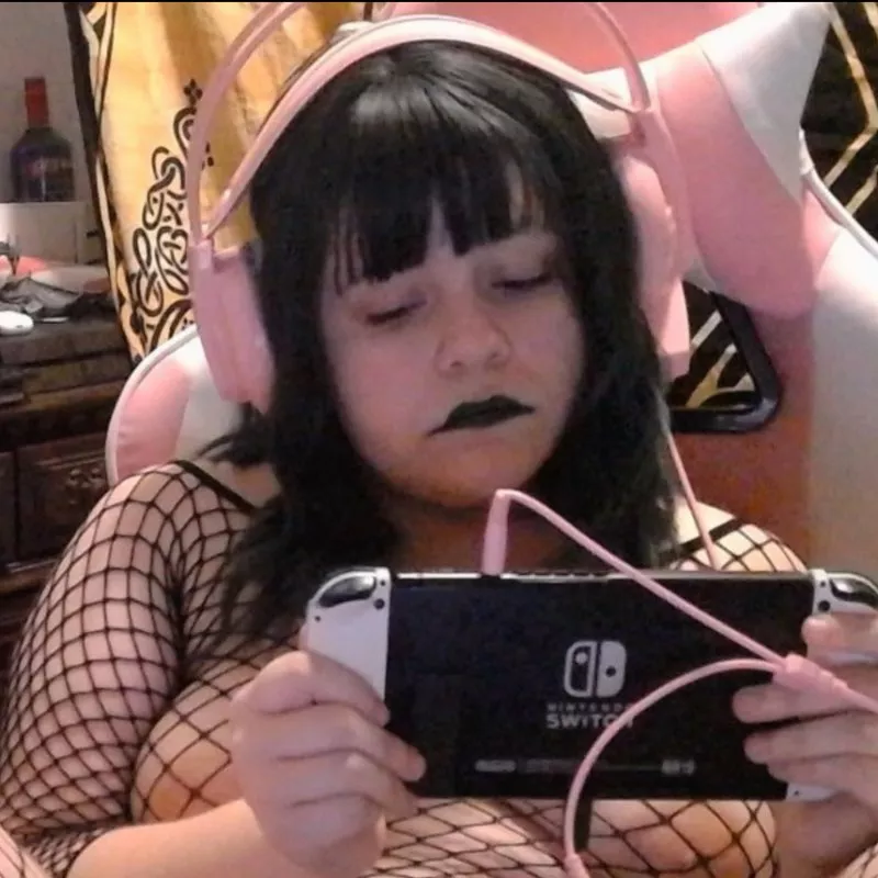 I don't play a lot of multiplayer games, but does anybody want to add me on Switch? Please clarify if that's why you're messaging me! :3 I don't play a lot of multiplayer games, but does anybody want to add me on Switch? Please clarify if that's why you're messaging me! :3