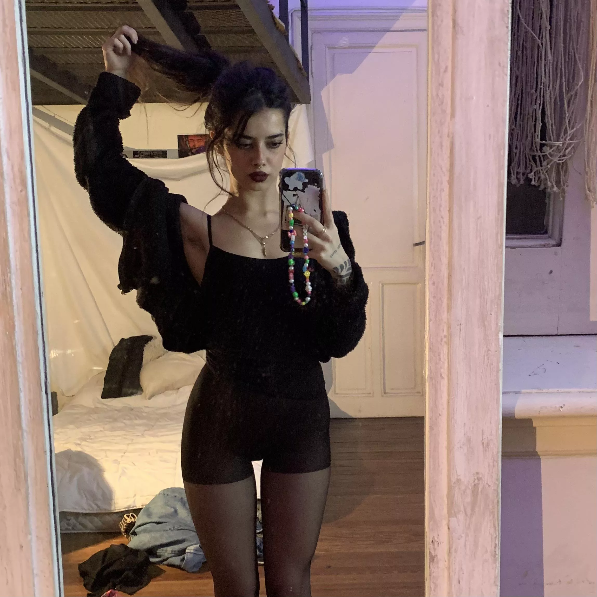 i feel hot wearing these 🖤