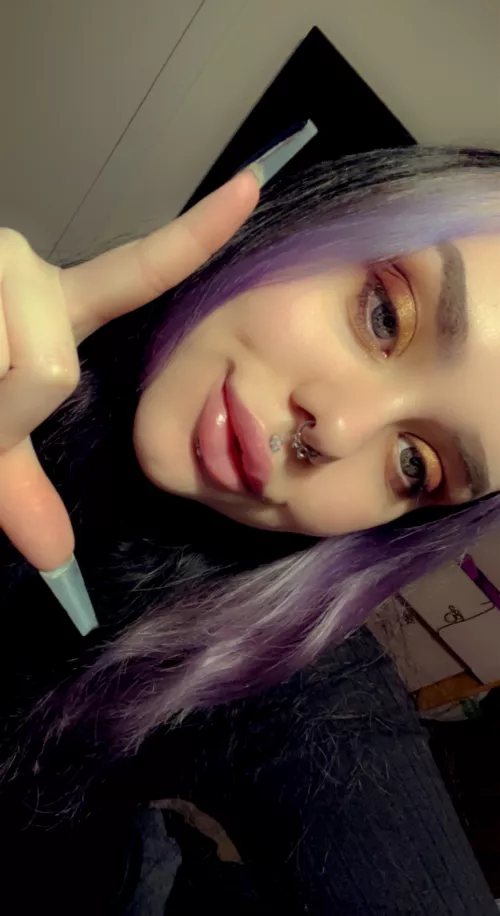 I feel like I should open a kissing booth for bimbo lips 👄 [domme]