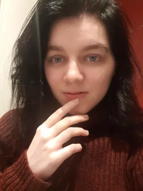 I feel like my dark hair suits me very much