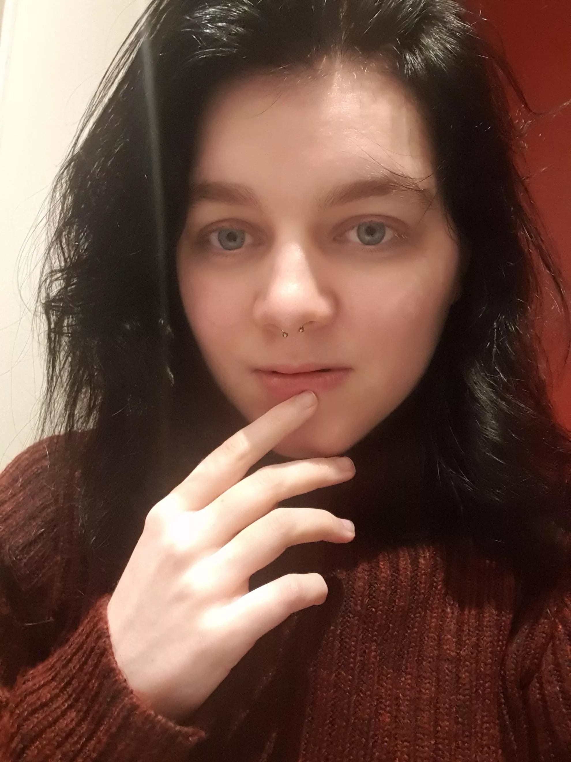 I feel like my dark hair suits me very much