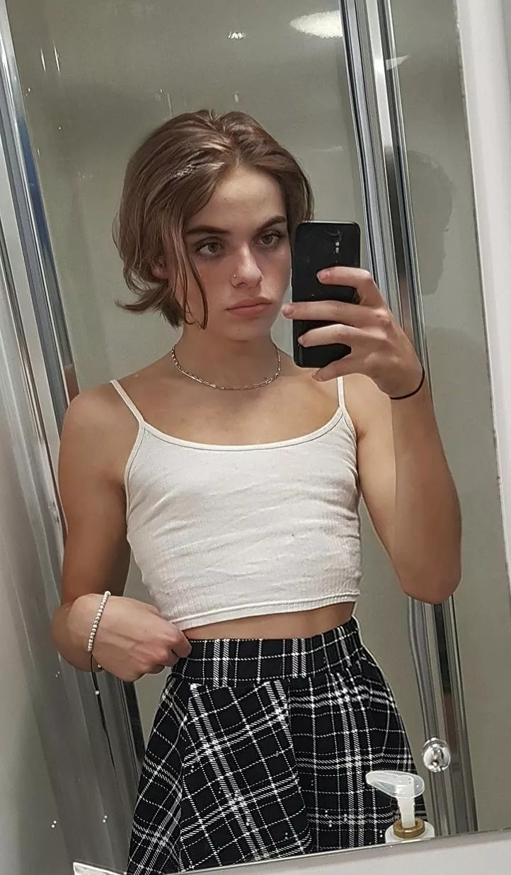 I feel like my hair is kinda cute in dis 🙈