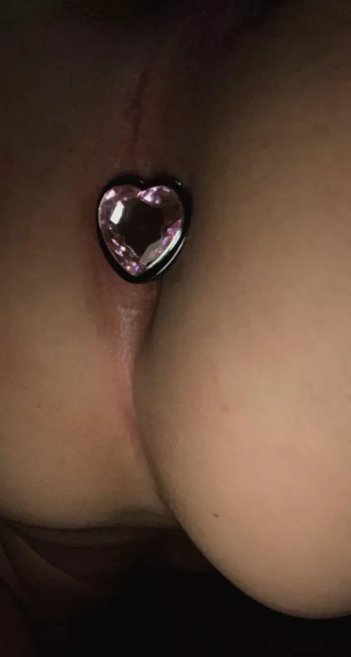 I feel like such a cute slut with my buttplug in my pretty bussy do you like it daddy? 🥰🍑💦