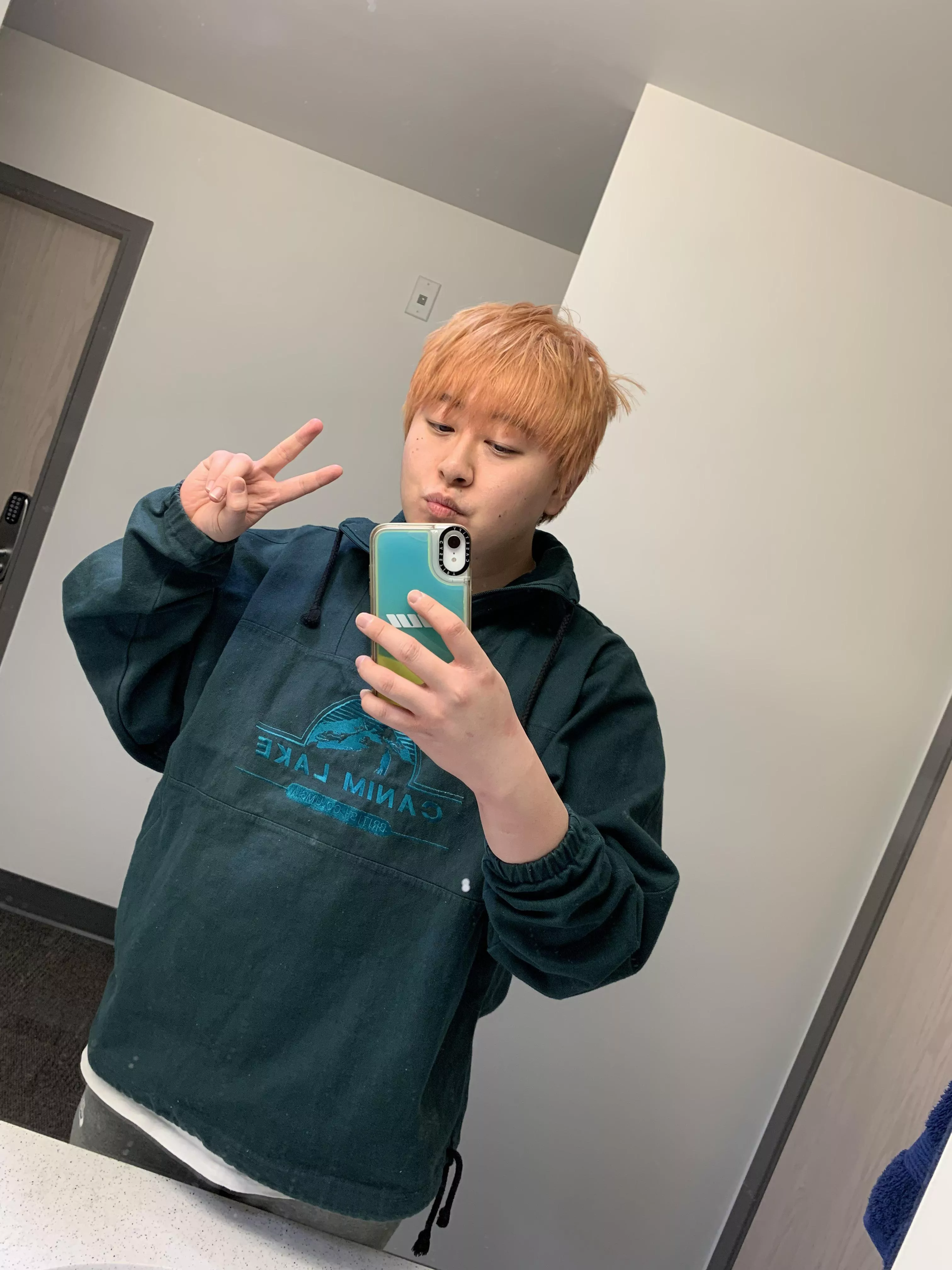 I felt like shit today so I hope tomorrow will be a better day π I felt like shit today so I hope tomorrow will be a better day π