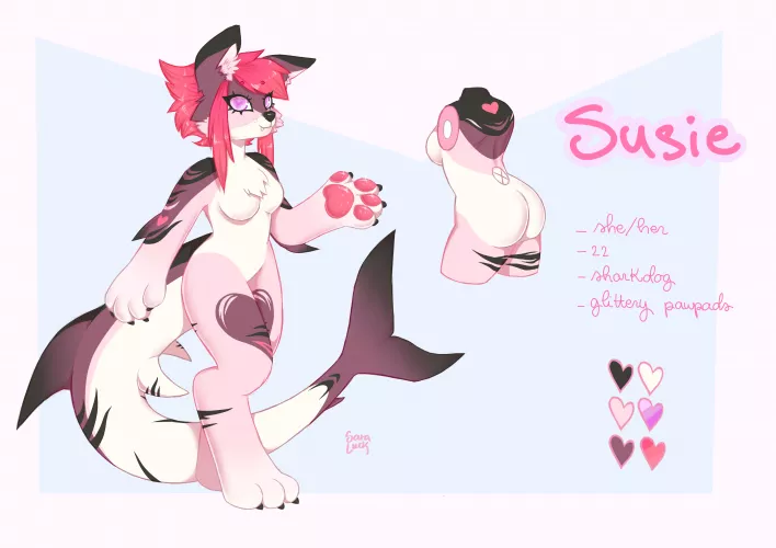 I finally made an OC that I really like, Susie! She has glittery beans!!
