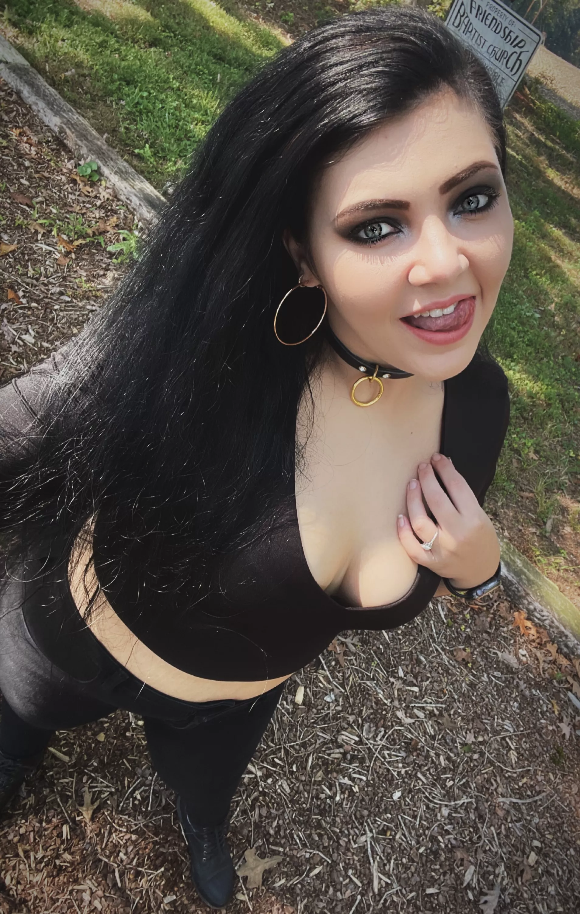 I find it hard to hide the crazy on the first date I find it hard to hide the crazy on the first date
