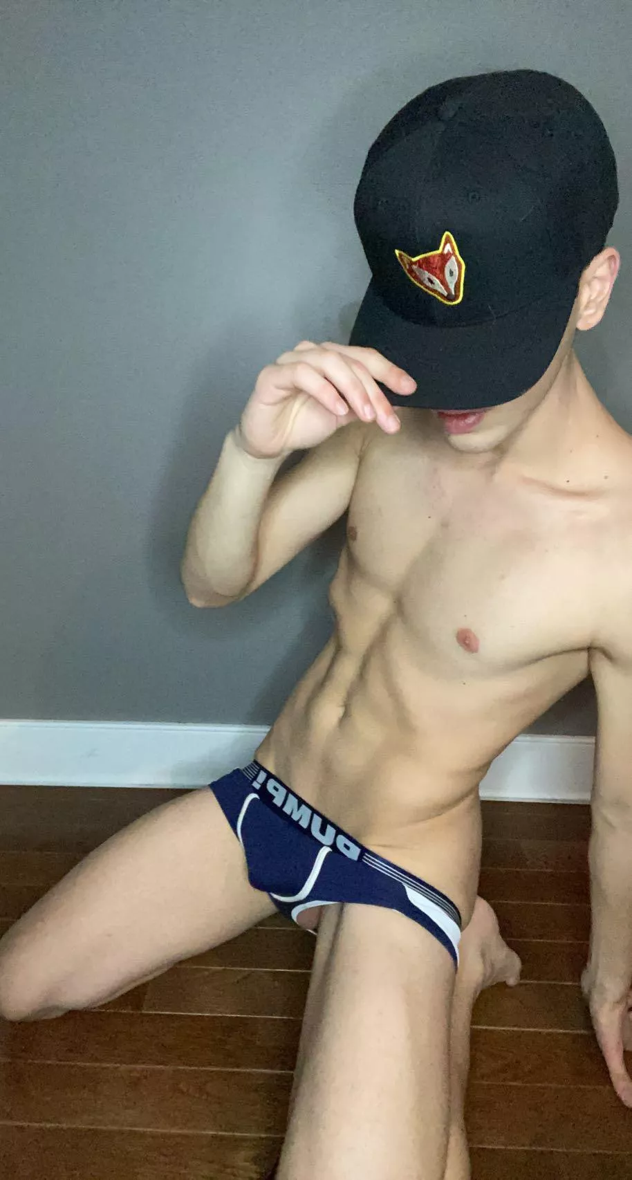 I get turned on by reading everyone’s comments on my post 😈💦 - 21