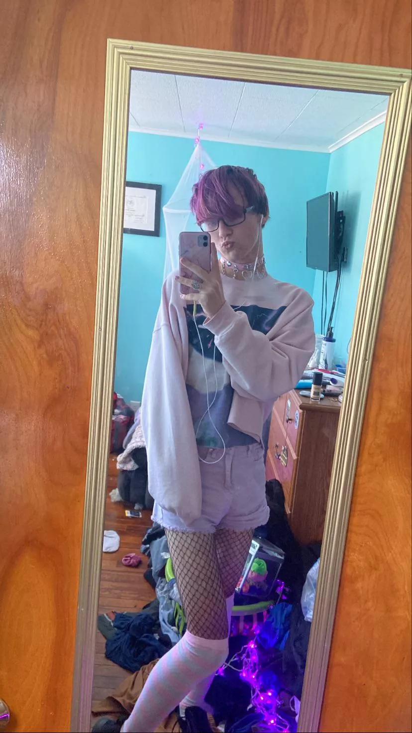 i go back to december all the time 🤍 (dec 2021 tb)