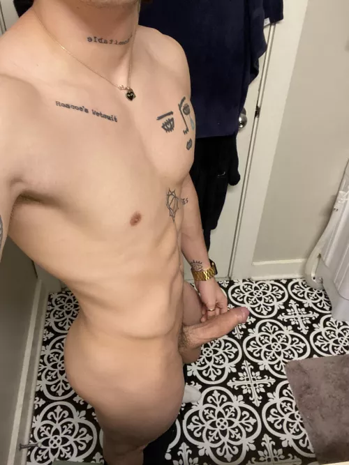 i got a lot to offer 🍑🍆