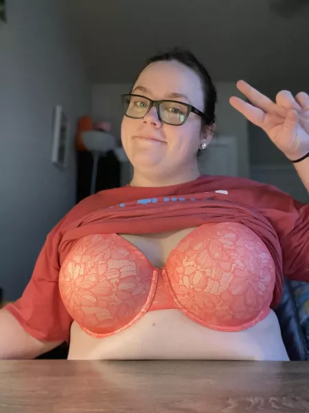 I got a new bra today!π