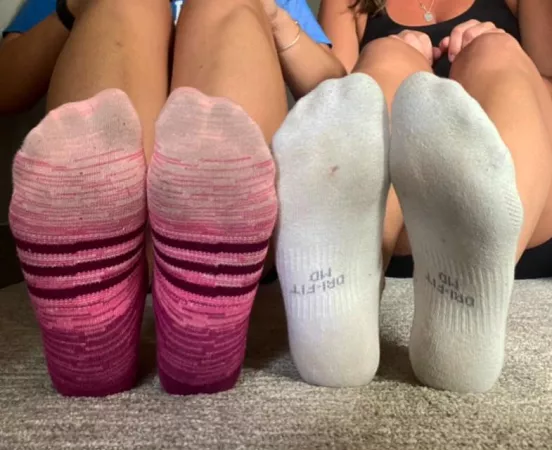 I got my sister into some ankle socks too π