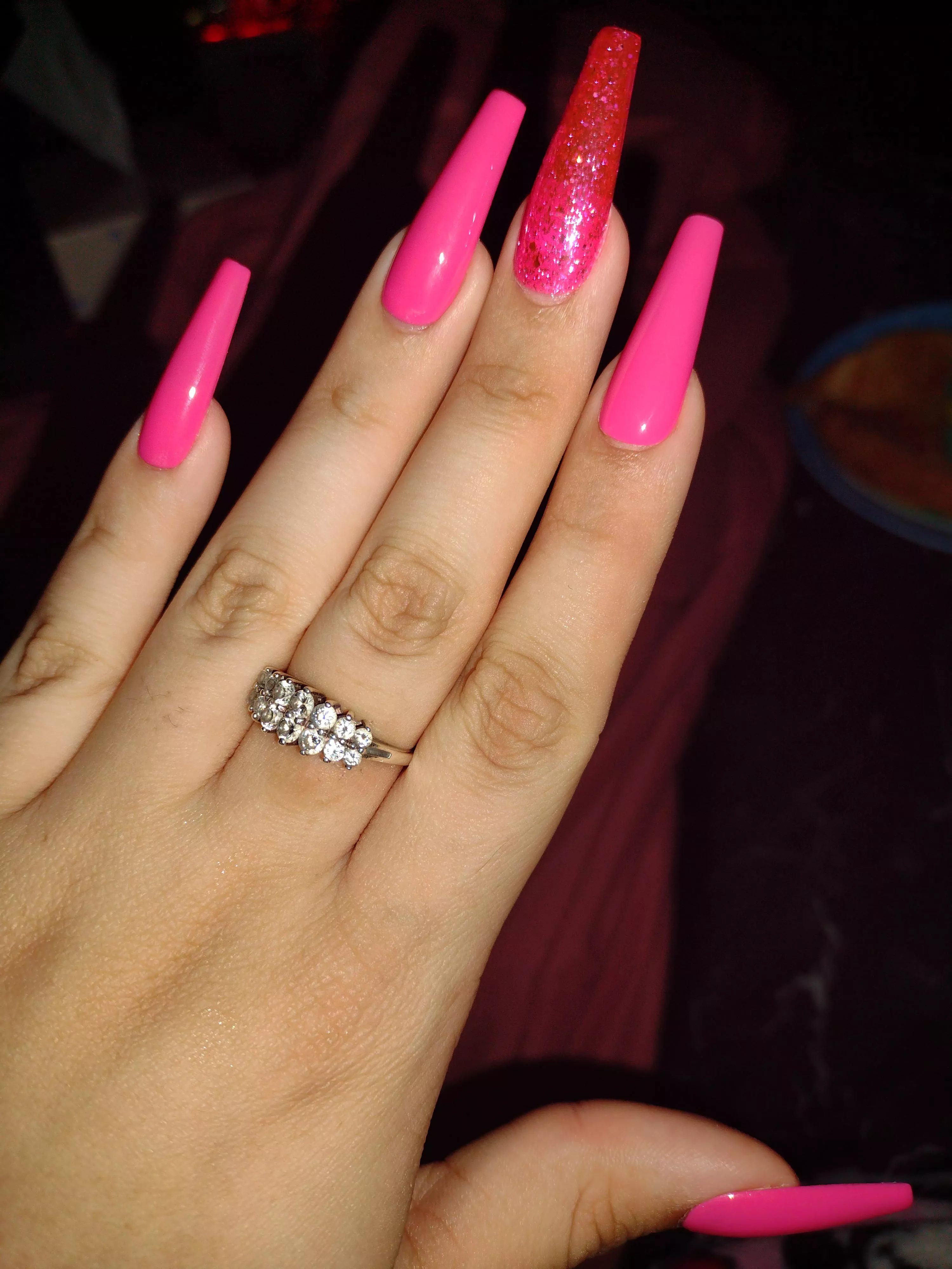 i got my wittle nails done 🥺