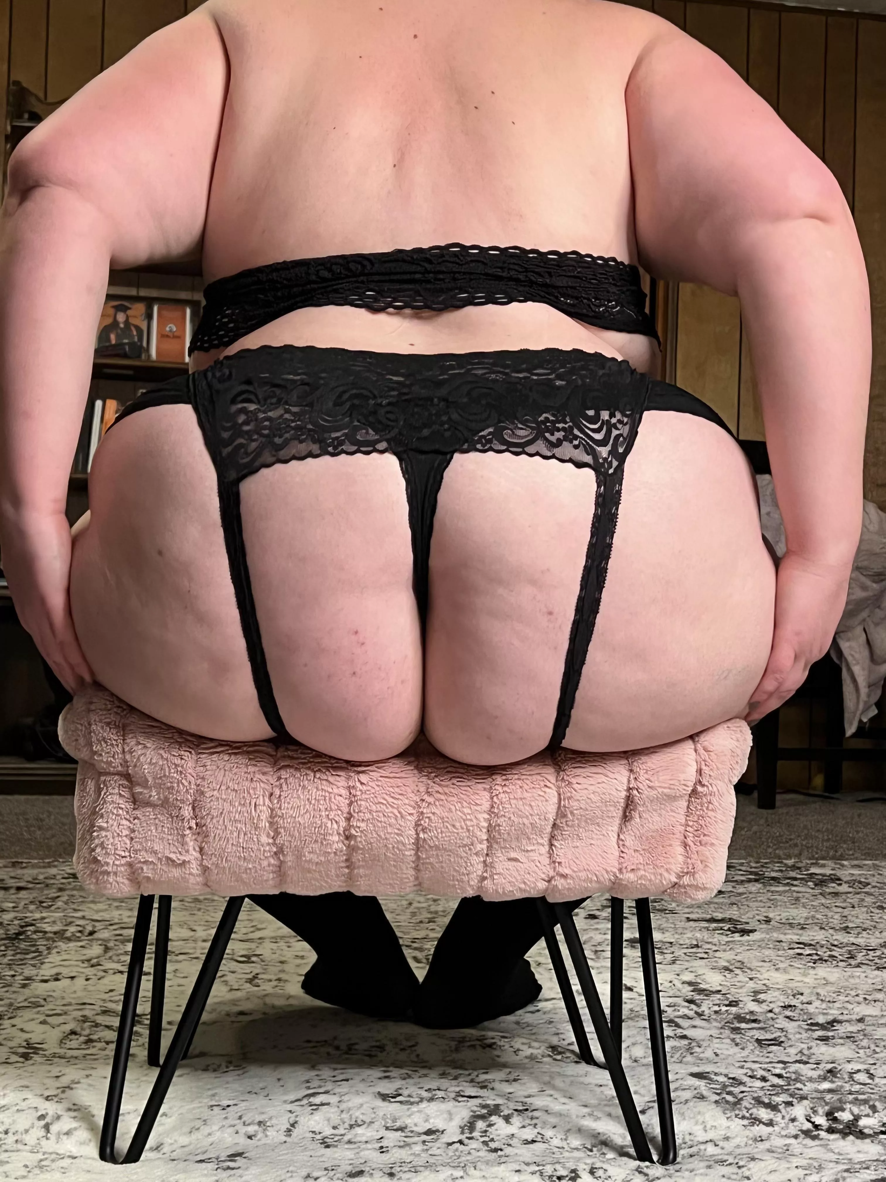 I got new a thigh high garter set. I’m not sure if I love how it makes my butt look. Do you guys think it’s sexy?