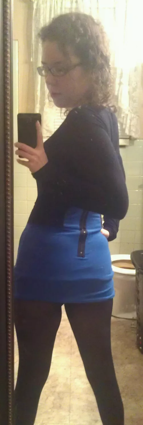 I got that good girl faith in a tight little skirt 💋