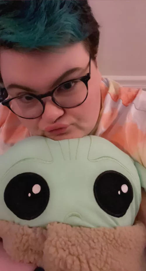 I gots a new stuffie today!