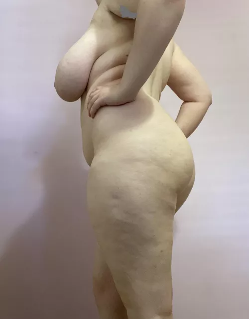 I hate how many negative thoughts I had about my body when I saw this picture. Changing my thought patterns is an ongoing process.