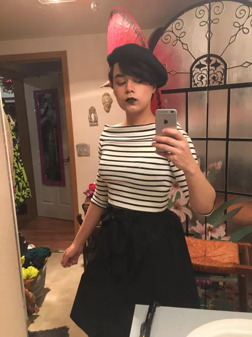 I have a thing for 50s fashion