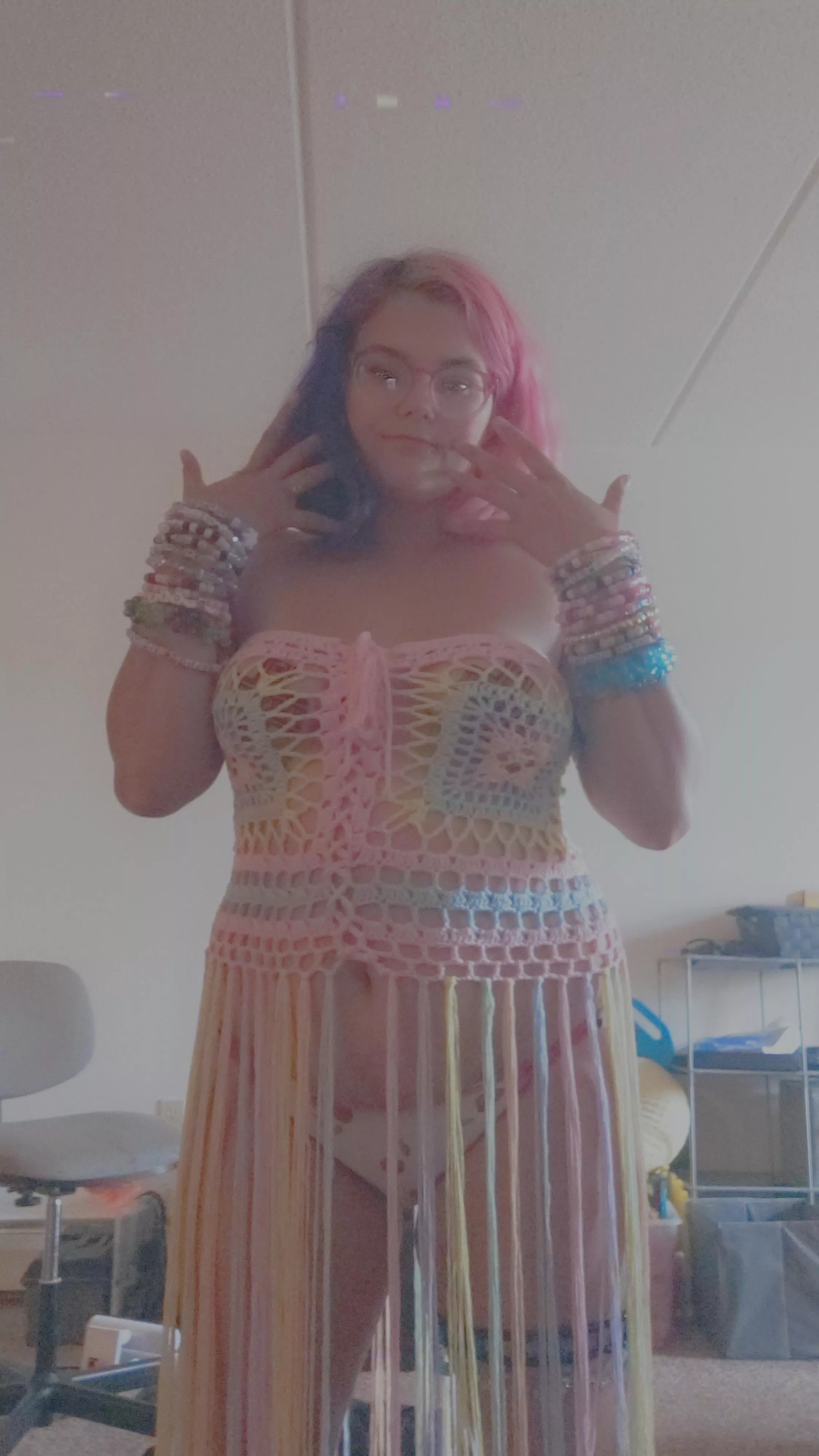 I have my top but I have no clue what kind of bottoms would look cute with this top. Does anyone have any suggestions?