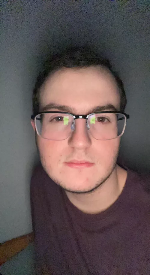 I haven’t had a good hair day in a while, so enjoy this picture i so confidently took!