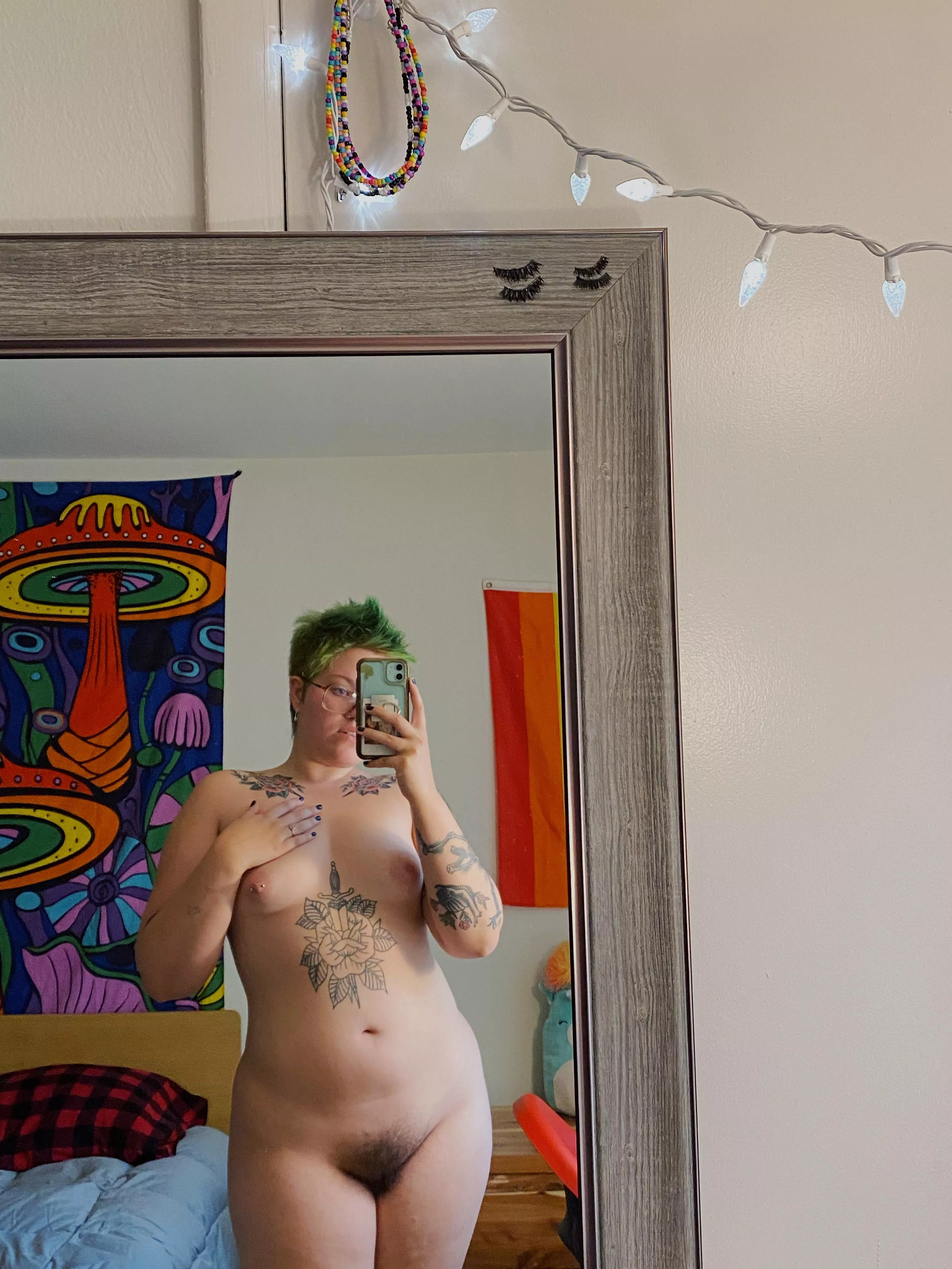 i heard it’s thicc thursday :) i heard it’s thicc thursday :)