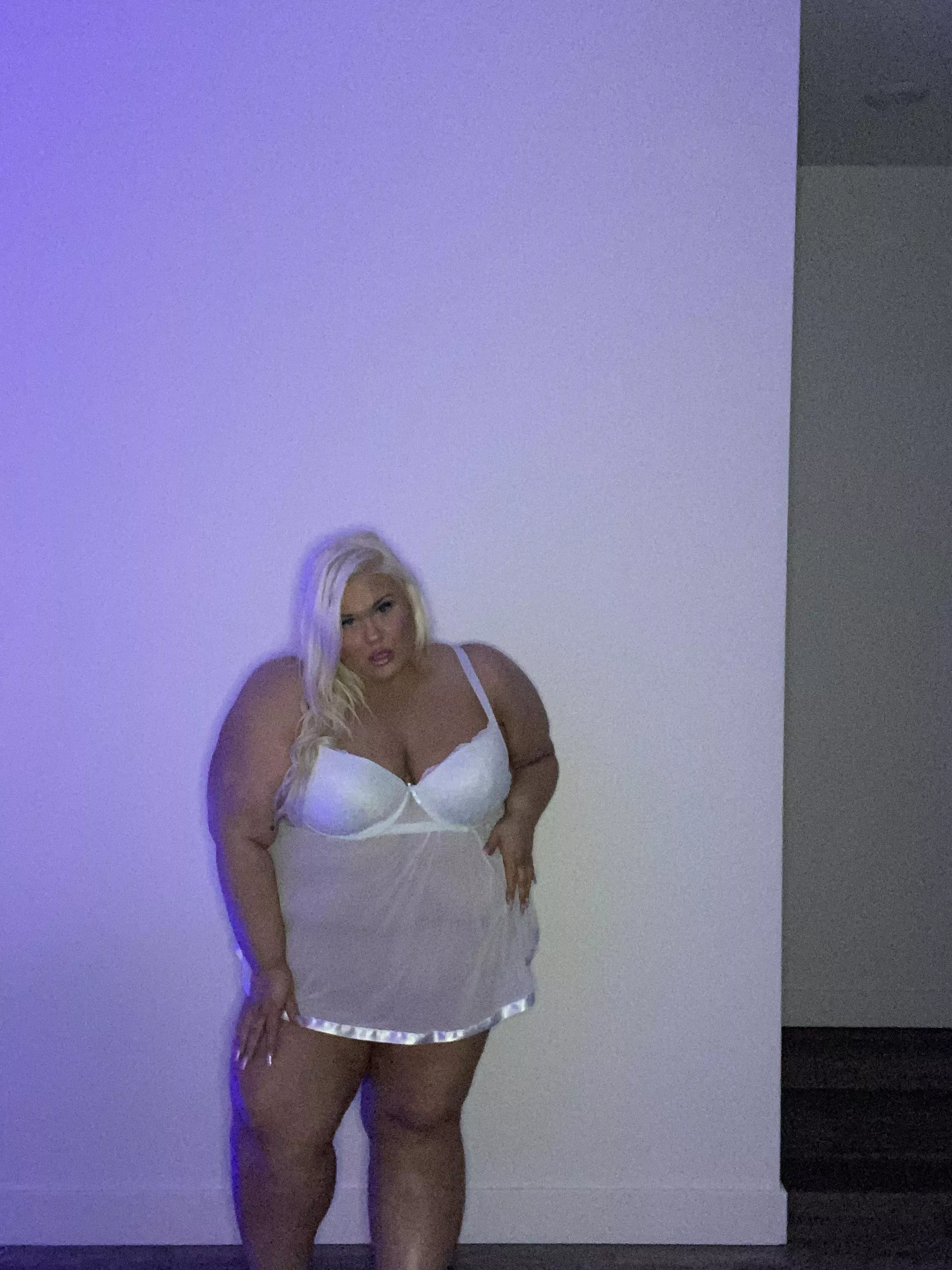 I heard you like fat girls ☺️☺️