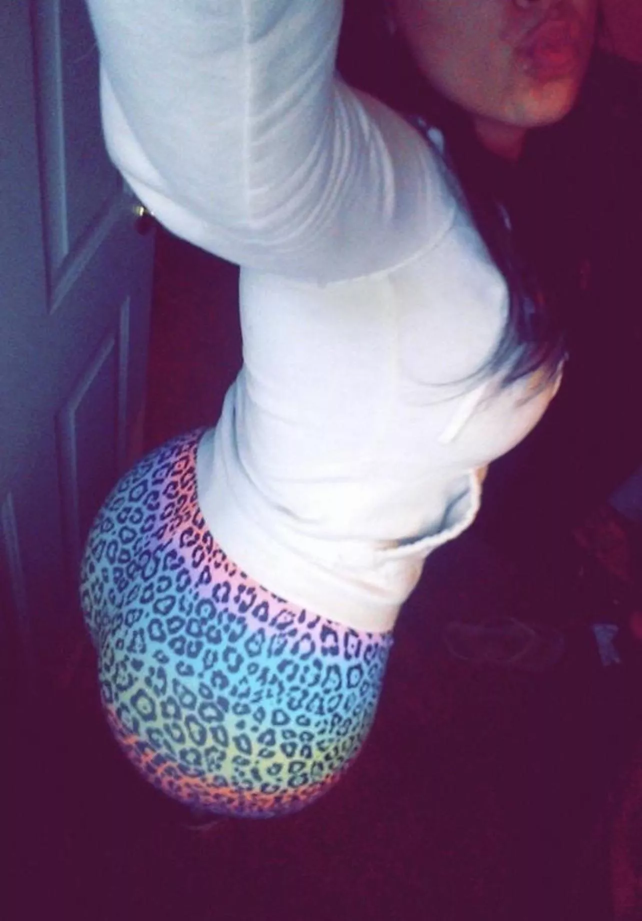 I heard you like your leggings as tight as you like your pussy 😉