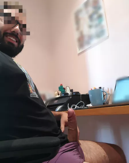 I hope I can keep my secret hidden in virtual meetings ππππππ₯π₯