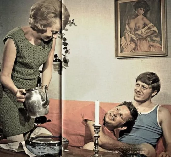 I hope that one of our sub-experts will be able to tell us the identity of this insane scene.